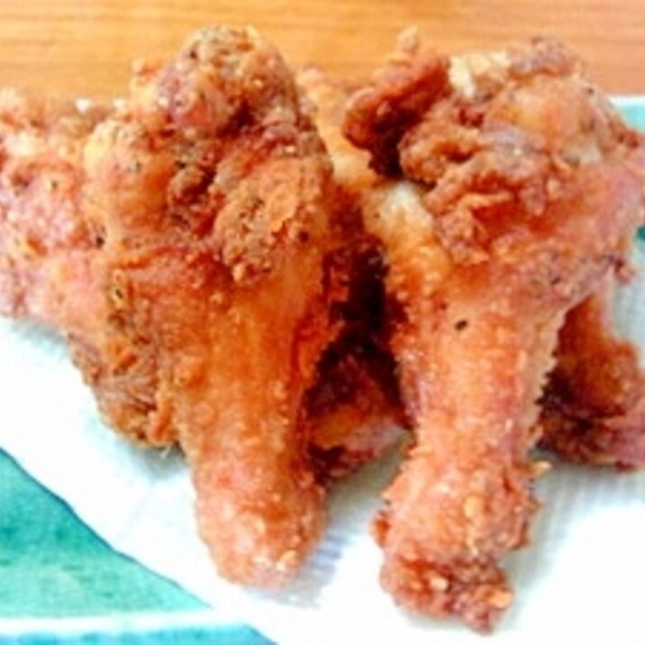 カリッ、ジュワ～！骨付きチキンのから揚げ